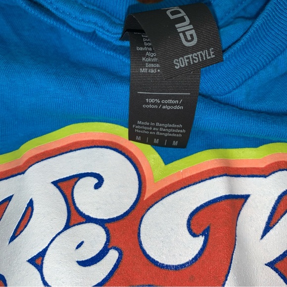 NWOT Gildan “Be Kind” Tee Shirt - Picture 7 of 8